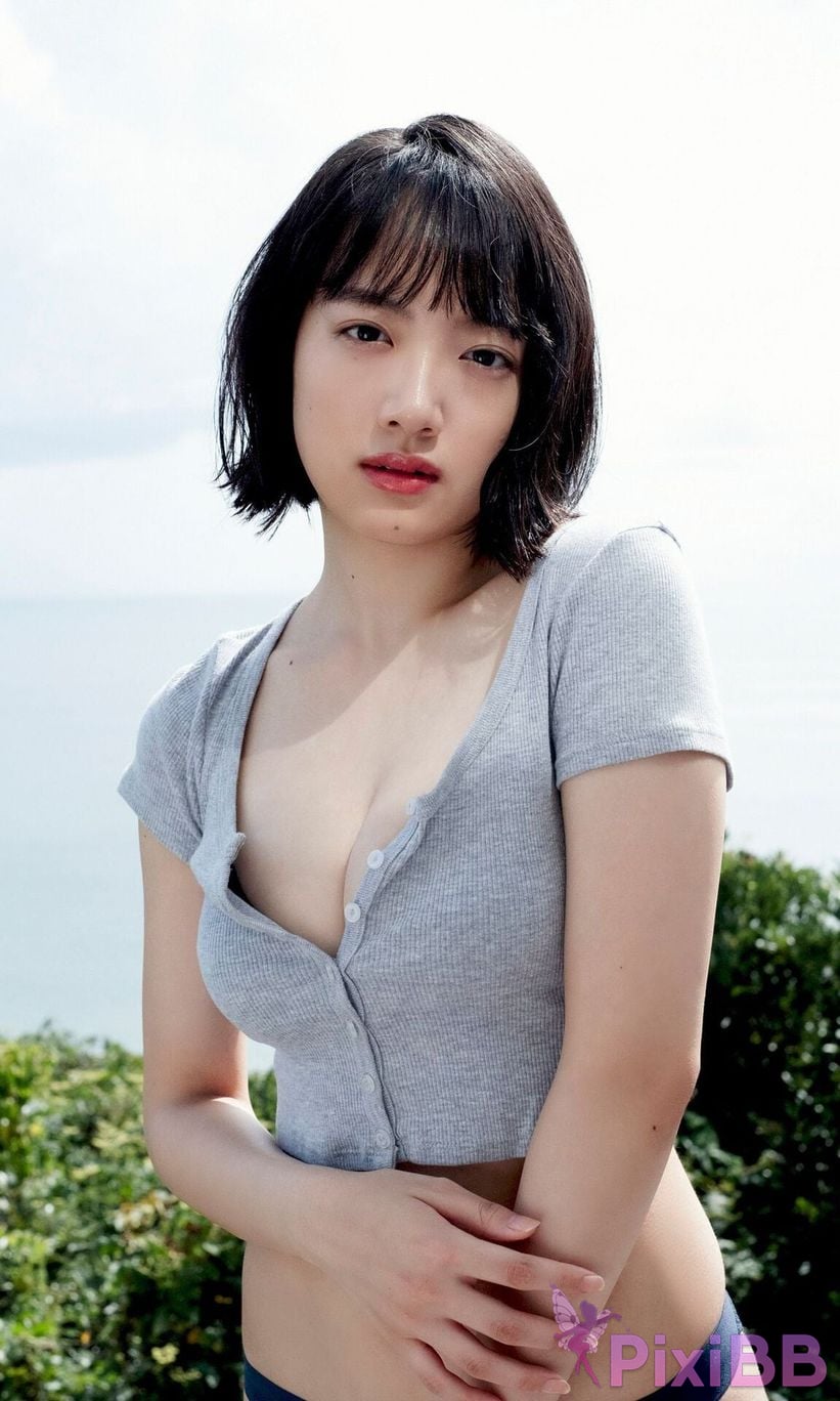 Japanese Idol F uh ta Sakaguchi Fuyu Digital only The 20 year old Fuushi is tough. weekly play PHOTO BOOK PixiBB.COM 046