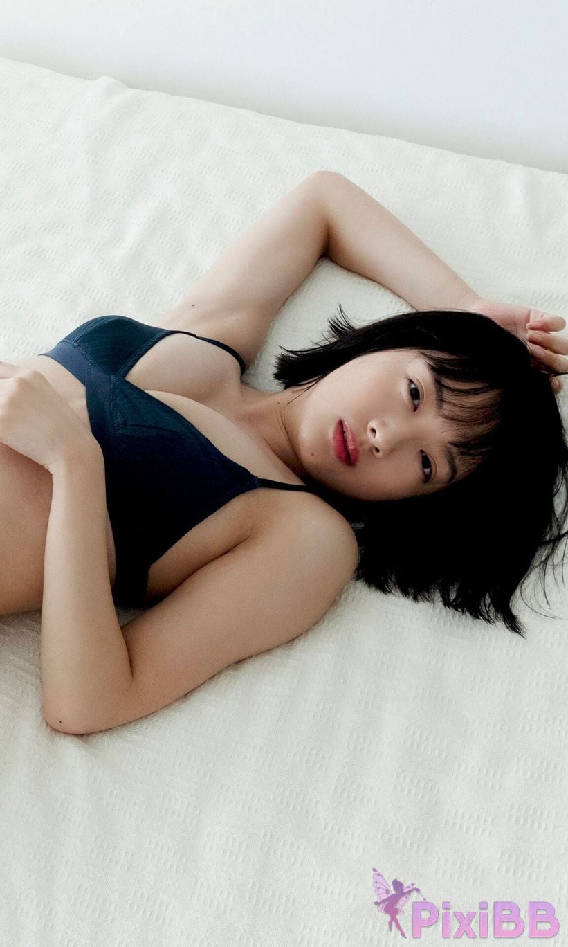 Japanese Idol F uh ta Sakaguchi Fuyu Digital only The 20 year old Fuushi is tough. weekly play PHOTO BOOK PixiBB.COM 053
