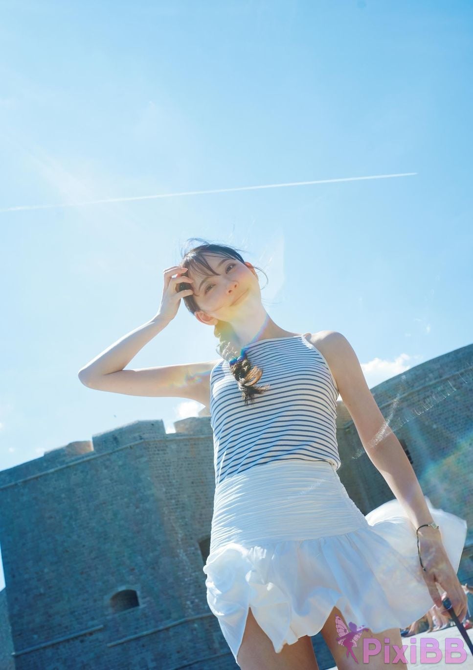 Japanese Idol Miona Hori Digital limited deluxe edition 30 Increased pages photo collection deep red aftertaste PixiBB.COM 024