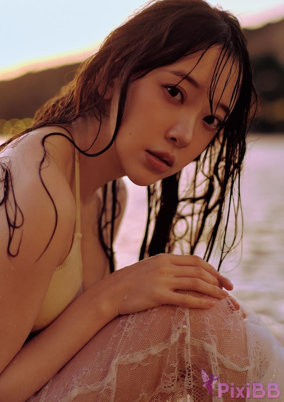 Japanese Idol Miona Hori Digital limited deluxe edition 30 Increased pages photo collection deep red aftertaste PixiBB.COM 046
