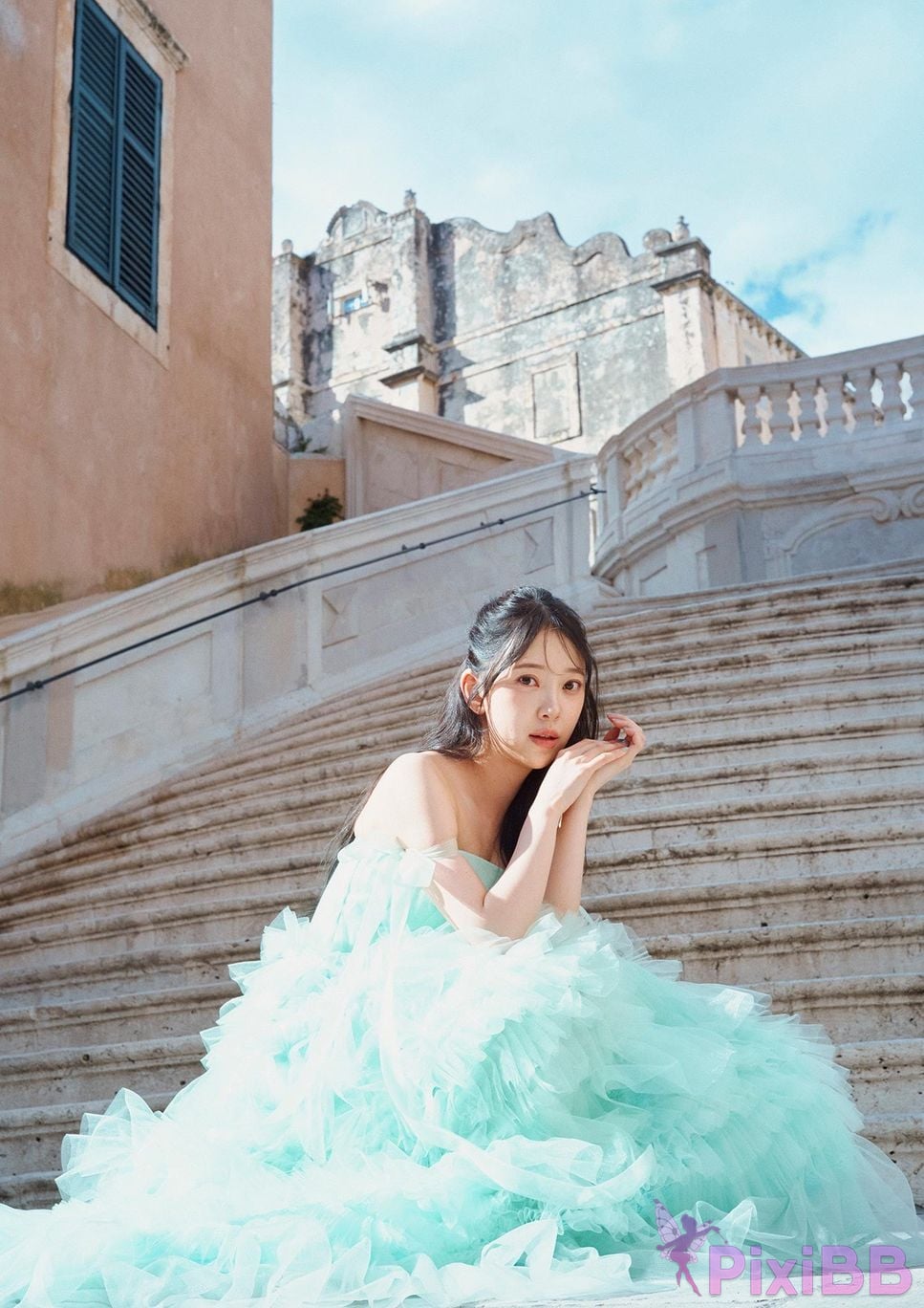 Japanese Idol Miona Hori Digital limited deluxe edition 30 Increased pages photo collection deep red aftertaste PixiBB.COM 053