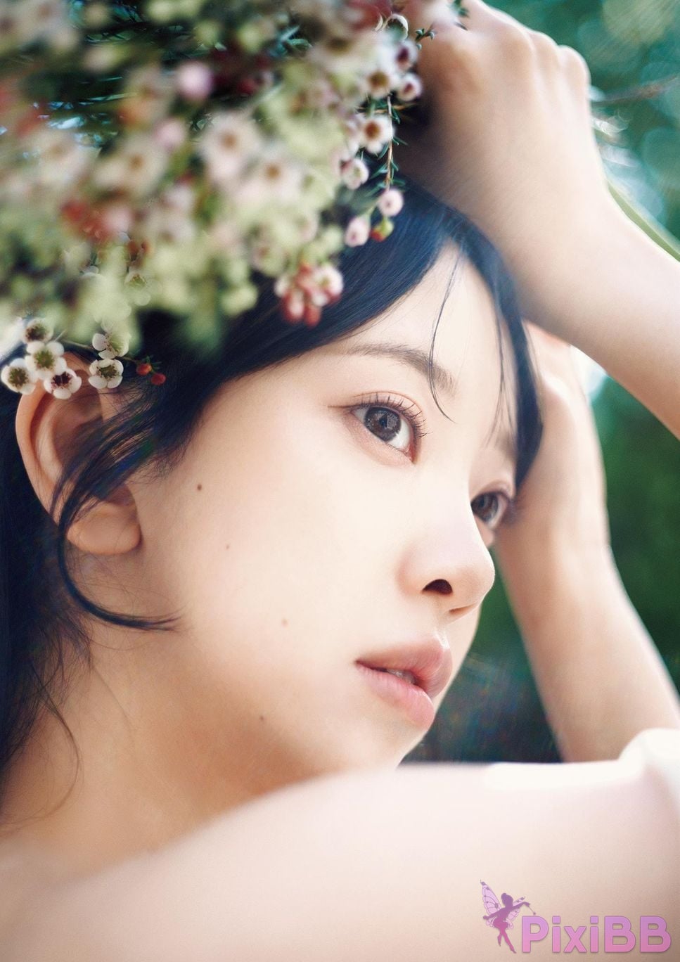 Japanese Idol Miona Hori Digital limited deluxe edition 30 Increased pages photo collection deep red aftertaste PixiBB.COM 057