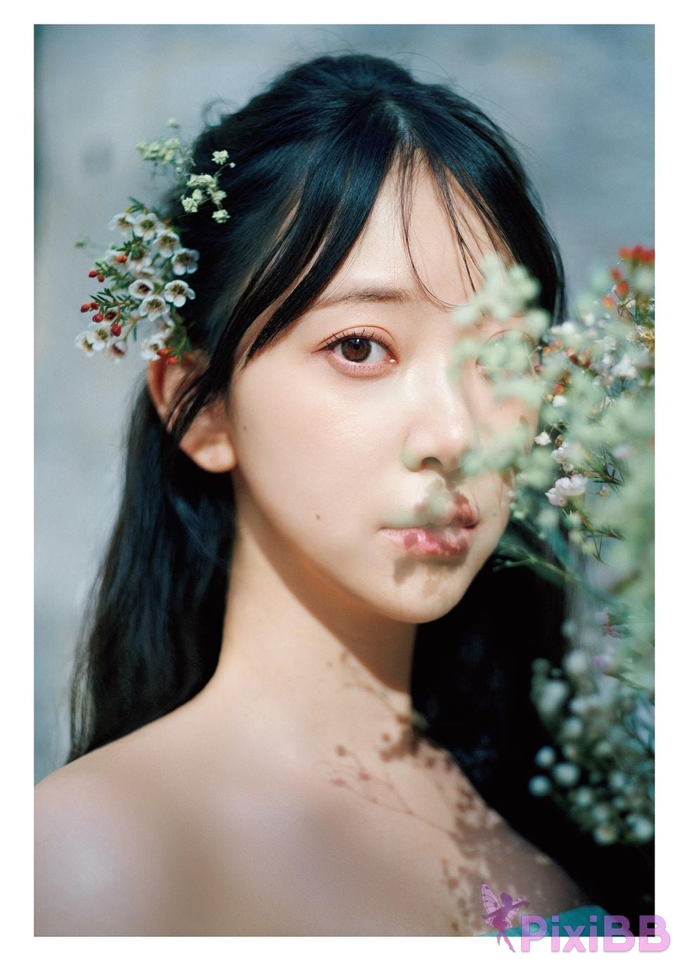 Japanese Idol Miona Hori Digital limited deluxe edition 30 Increased pages photo collection deep red aftertaste PixiBB.COM 058