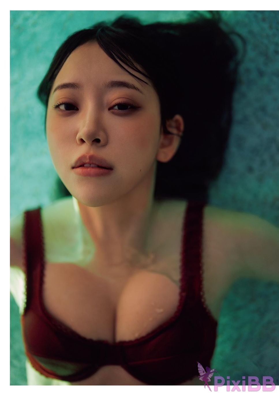 Japanese Idol Miona Hori Digital limited deluxe edition 30 Increased pages photo collection deep red aftertaste PixiBB.COM 132
