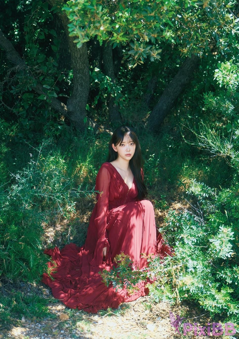 Japanese Idol Miona Hori Digital limited deluxe edition 30 Increased pages photo collection deep red aftertaste PixiBB.COM 140