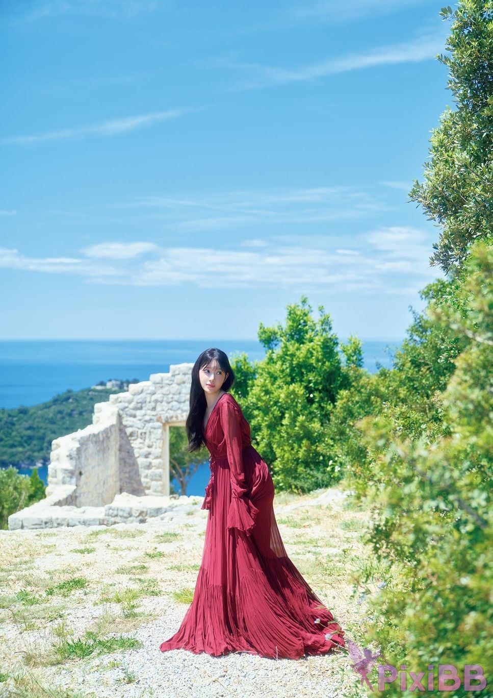 Japanese Idol Miona Hori Digital limited deluxe edition 30 Increased pages photo collection deep red aftertaste PixiBB.COM 145