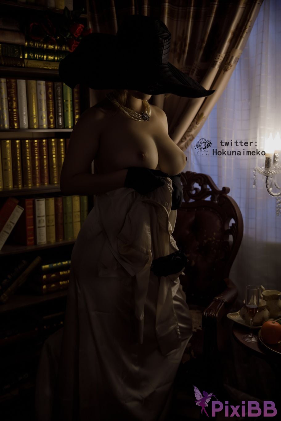 Coser Hokunaimeko Alcina Dimitrescu PixiBB.COM 012