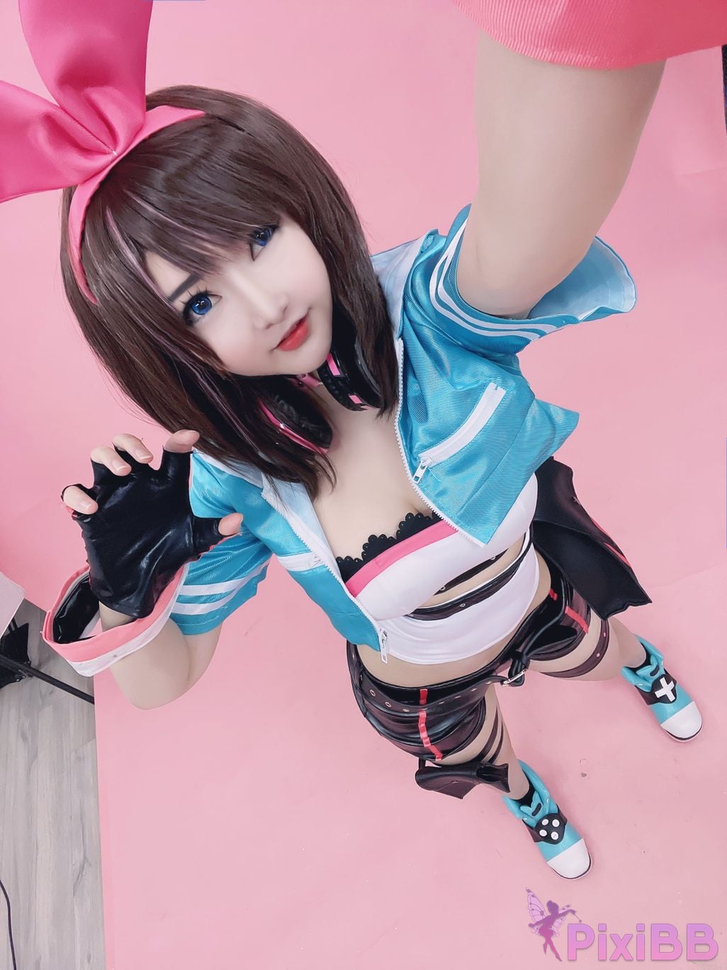 Potato Godzilla Kizuna Ai Selfies PixiBB.COM 2
