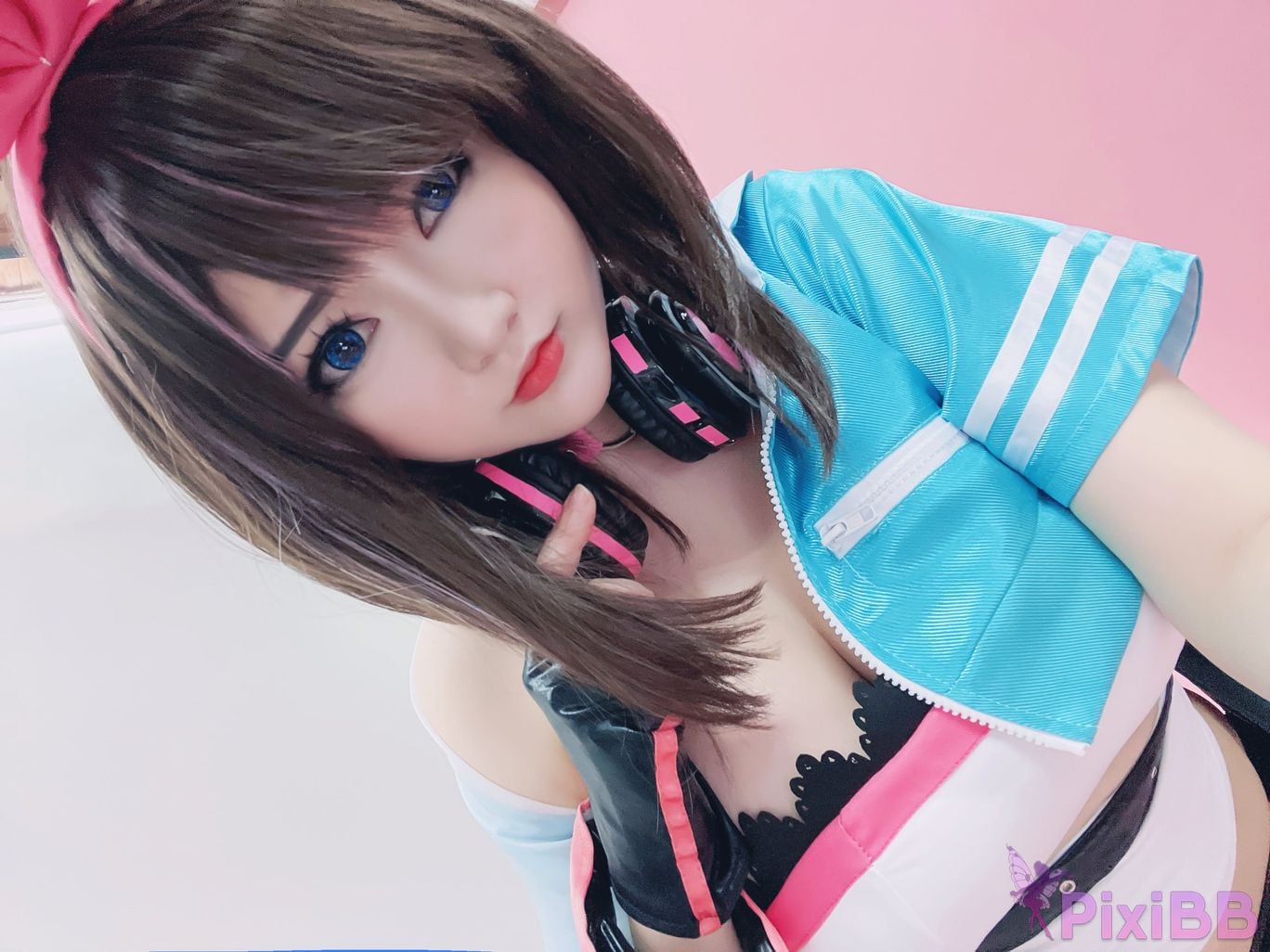 Potato Godzilla Kizuna Ai Selfies PixiBB.COM 6